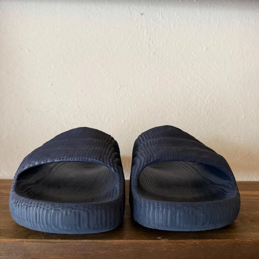 Adidas Adilette 22 Slides Navy Blue UK 6 US Men's 6.5 Women's 7.5 Sandals